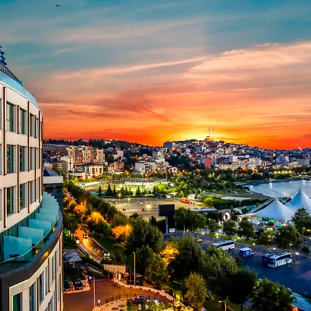 Arise Hotel Golden Horn-2